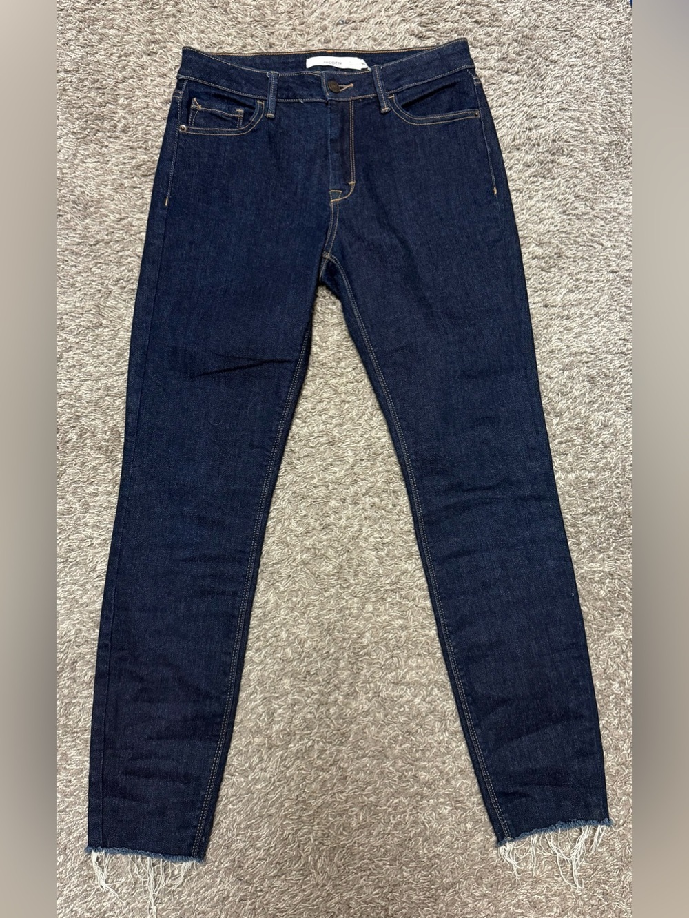 EUC Women’s Dark Wash Hidden Jeans, Skinny, raw hem, size 27